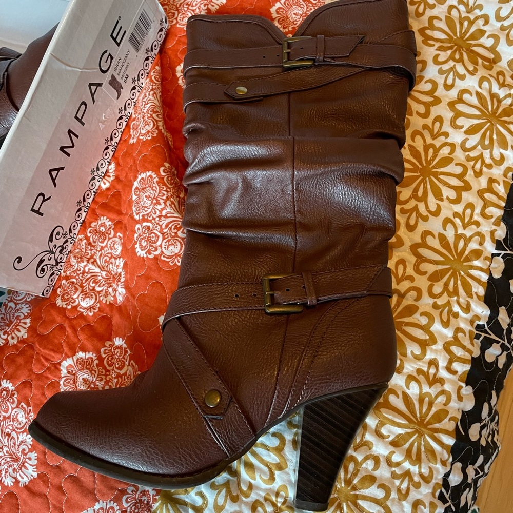 Boots like new